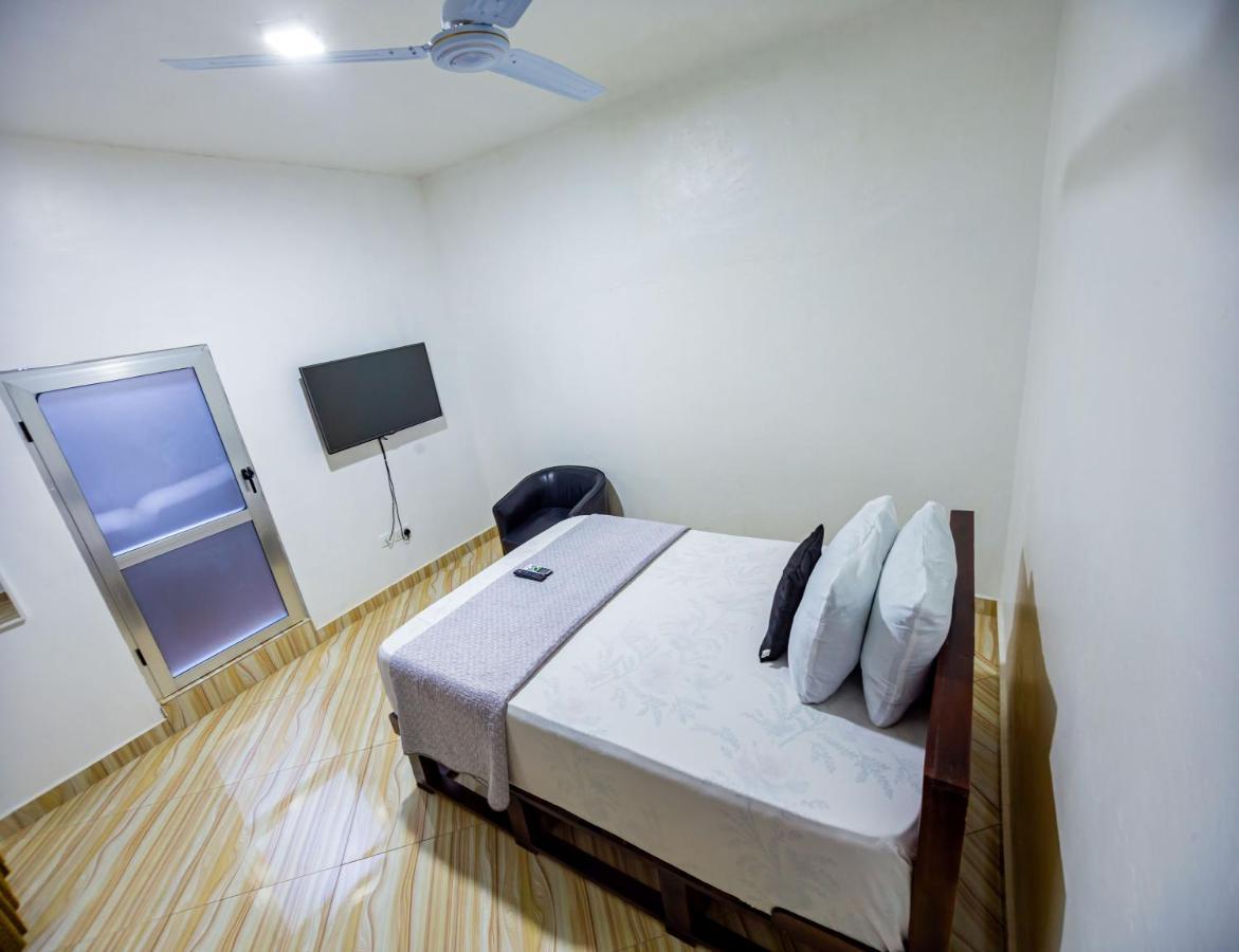 Nap Apartment Hotel Dansoman 外观 照片