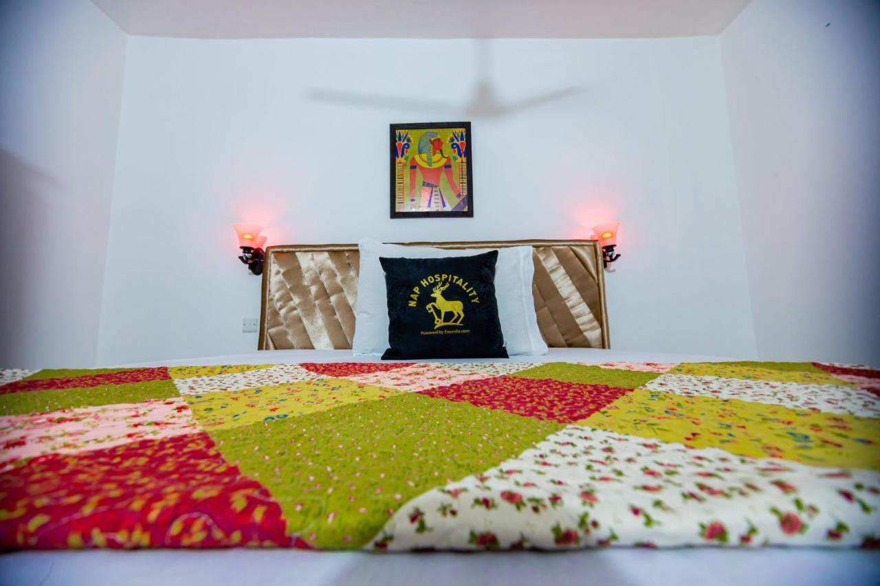 Nap Apartment Hotel Dansoman 外观 照片
